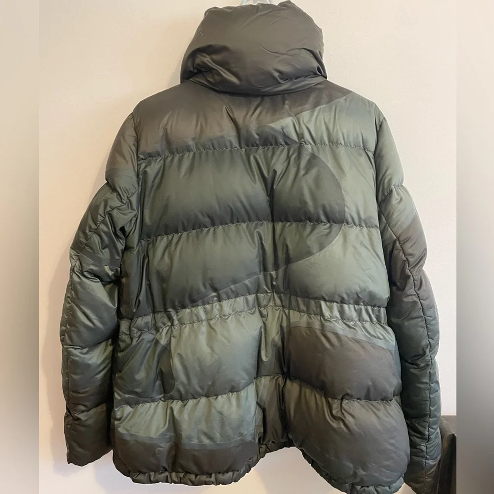 LULULEMON- Cloudscape Jacket size 12. Dark Olive / Gator Green / Green Twill - Picture 4 of 5